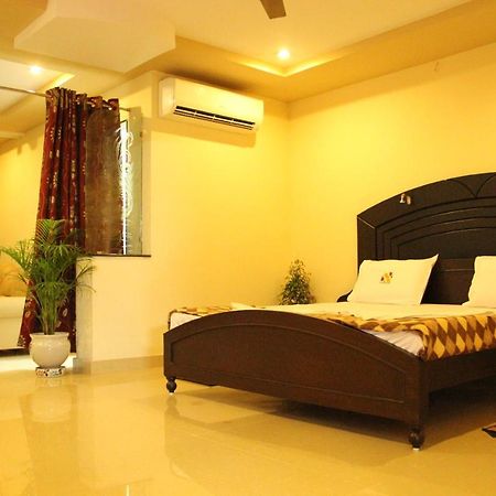 Hotel Sri Grands Rājahmundry 외부 사진