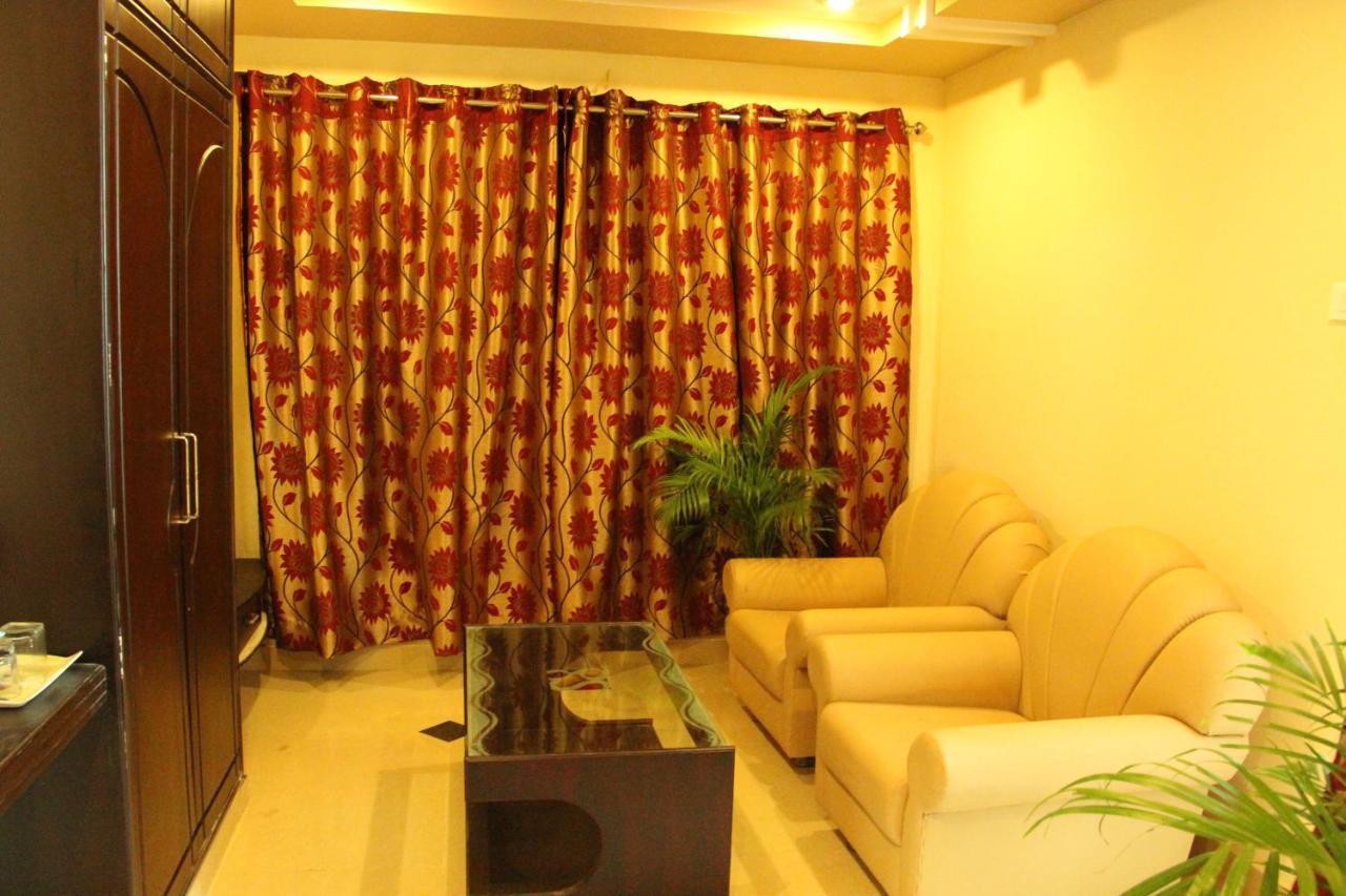 Hotel Sri Grands Rājahmundry 외부 사진