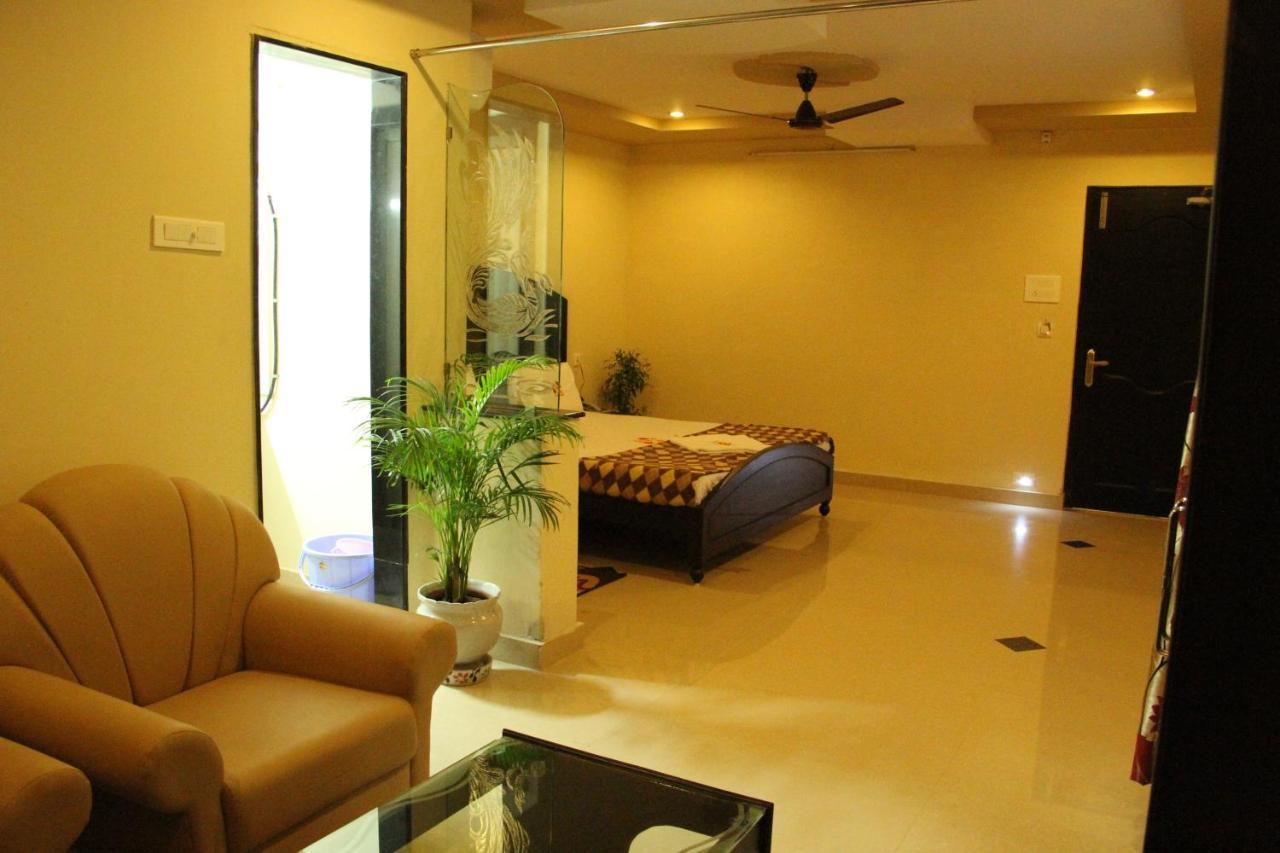 Hotel Sri Grands Rājahmundry 외부 사진